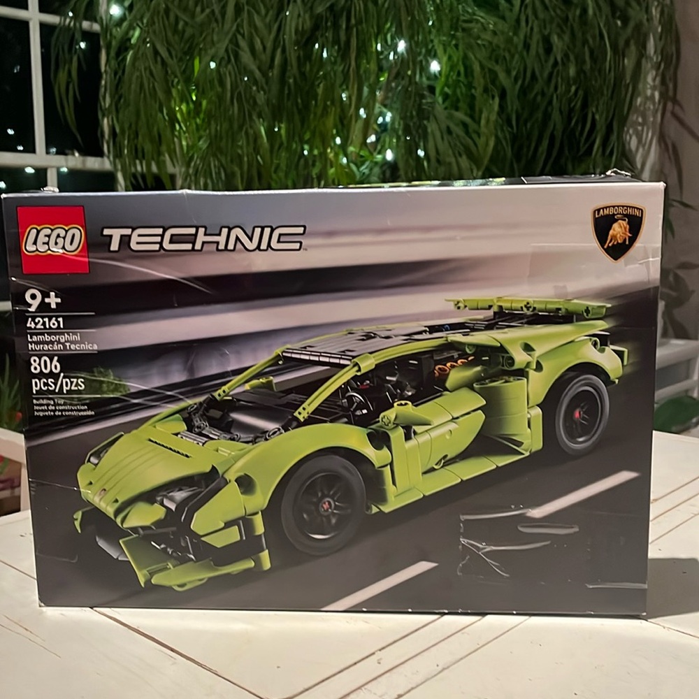 LEGO Technic Lamborghini Huracan Technica (42161)